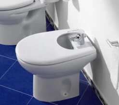 Roca Laura White Bidet 545mm - Floor-Standing - 1 Tap Hole - 355394000