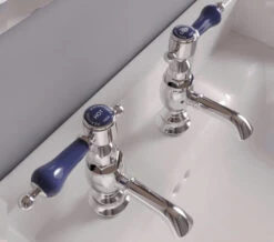 Heritage Glastonbury Basin Pillar Taps With Lever -Duravit Store M700 2022 11 16 12 5 20 932