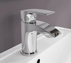 RAK Curve Mini Mono Basin Mixer Tap With Clicker Waste -Duravit Store M700 2022 7 19 10 21 14 246